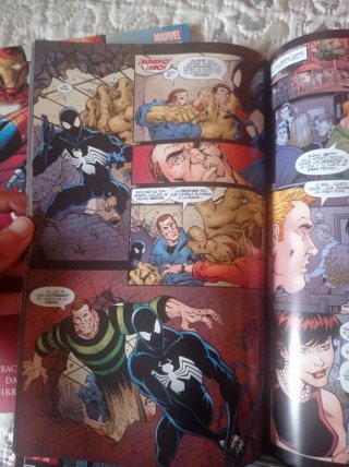 Lote cómics Spiderman lomo rojo Panini