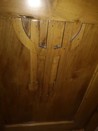 Mueble tocador antiguo con espejo