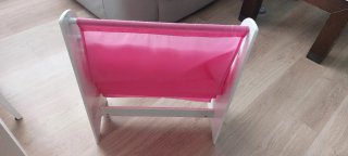 Estantería infantil de madera rosa Montessori