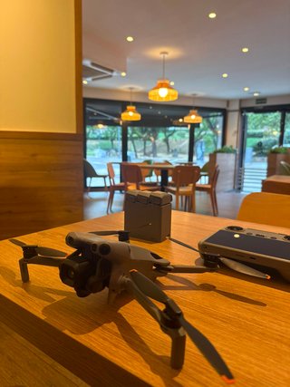Dron DJI Mini 5 Pro Gris
