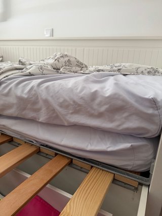 Cama Extraíble Ikea Blanca con dos colchones.