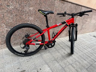 Bicicleta Rockrider Roja .