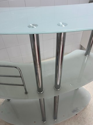 Mostrador de cristal y metal