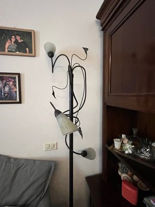 Lampadario in metallo e vetro