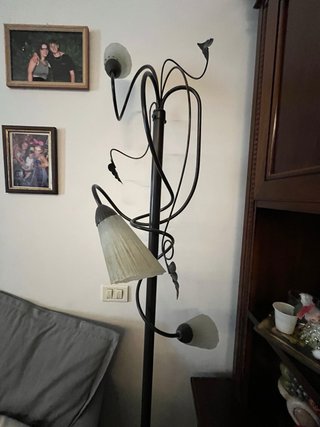 Lampadario in metallo e vetro