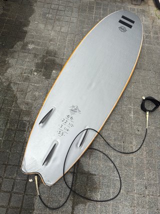 Tabla de surf naranja