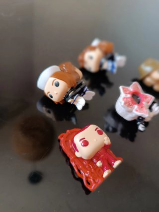 Figuras Stranger Things Kinder Sorpresa