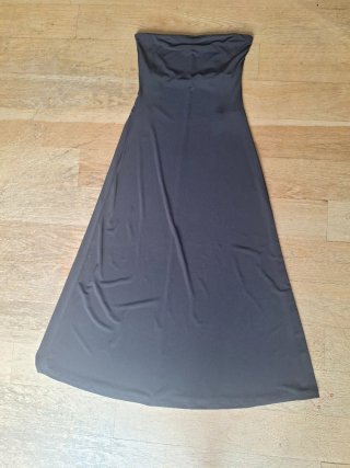 Vestido palabra de honor Stradivarius negro