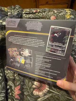 Caja Entrenador Élite Oscuridad Absoluta Pokémon