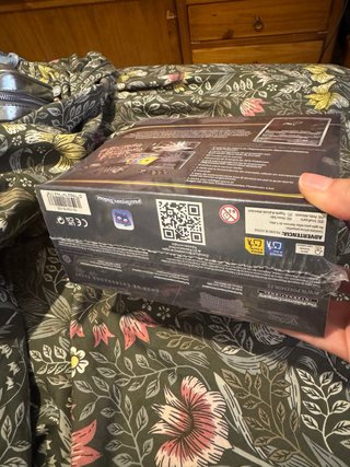 Caja Entrenador Élite Oscuridad Absoluta Pokémon
