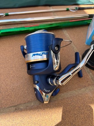 Equipo de pesca surfcasting (caña Lyberty+carrete)