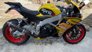 Aprilia RSV4