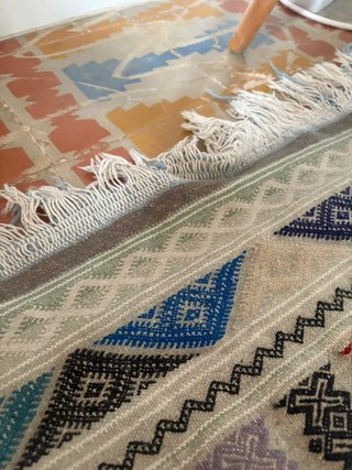 Alfombra de tela multicolor