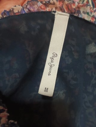 Camiseta Morgan con etiqueta