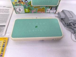New Nintendo 2DS XL Animal Crossing Edition + Caja