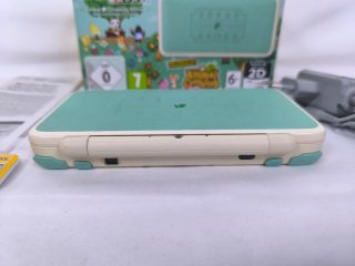 New Nintendo 2DS XL Animal Crossing Edition + Caja