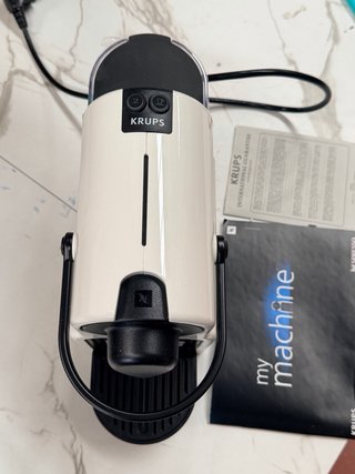 Cafetera Nespresso Krups Blanca
