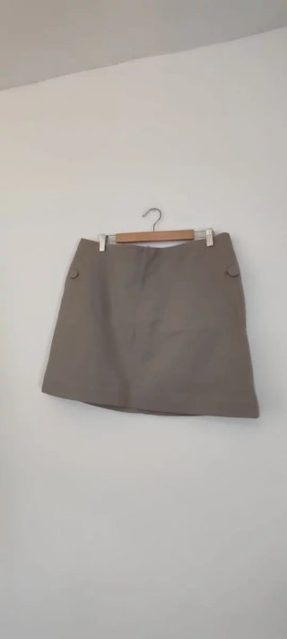 Falda beige talla 44