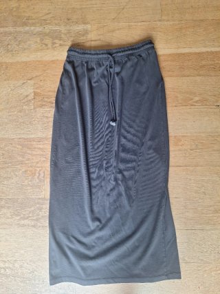 Falda larga Zara negra