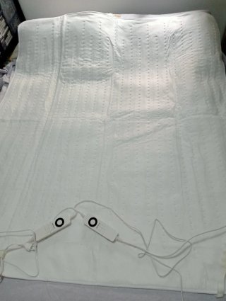 Manta Eléctrica Cecotec 1.60x1.40m