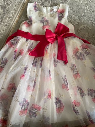 Vestido floral Baby Lady talla 6 a 8 anos