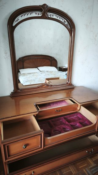 Set di mobili per camera da letto classica/liberty