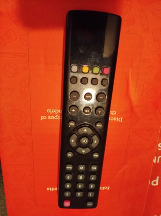Tv Thomson 32 Negro Full HD con lineas verticales