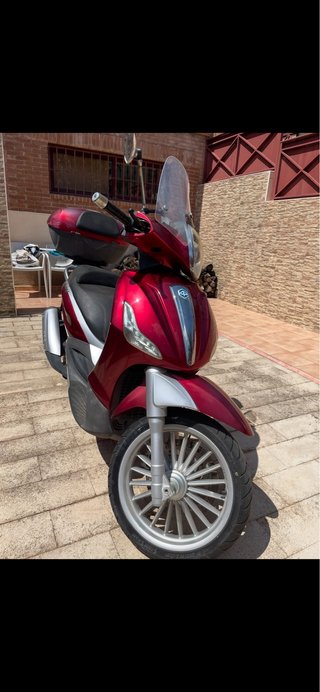 Piaggio Beverly 125cc con solo 7.453 km!