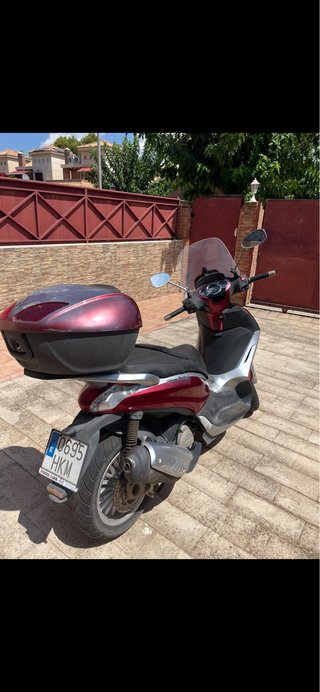 Piaggio Beverly 125cc con solo 7.453 km!