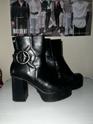 Botines Mustang Plataforma Tacón Negro