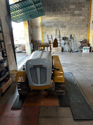 Tractor Oruga Lombardini Castoro-C24 Revisado