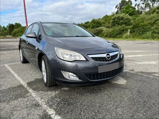 Opel Astra J