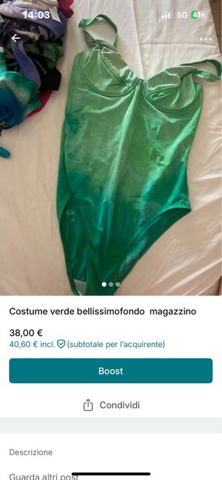 Costume vintage fondo magazzino