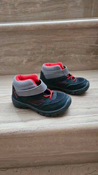 Botas de montaña talla 25