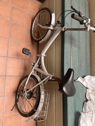 Bicicleta plegable gris