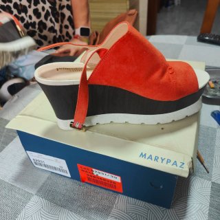 Sandalias cuña Primadonna naranja y negro T.38
