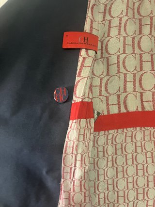 Gabardina Carolina Herrera usada