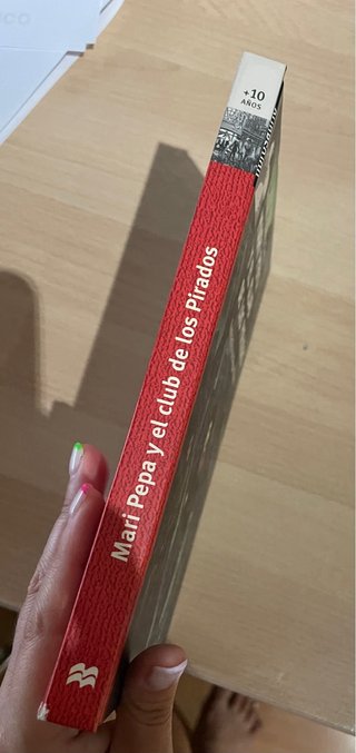 Libro “MariPepa y el club de los pirados”