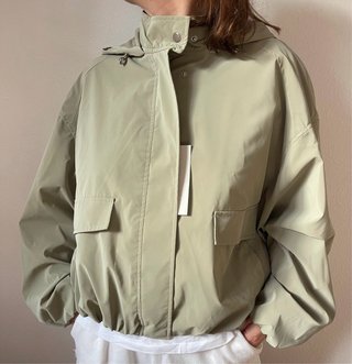 Chaqueta Zara con capucha T.L