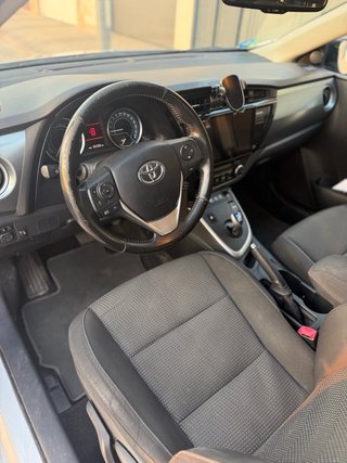 Toyota Auris 2013