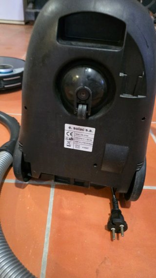 Aspiradora Solac con cable
