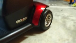 Silla de ruedas eléctrica para movilidad reducida