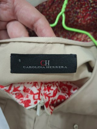 Vestido sin mangas Carolina Herrera beige