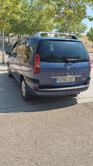 Peugeot 807 2004
