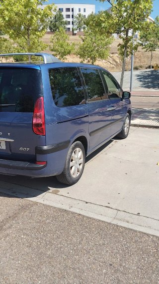Peugeot 807 2004