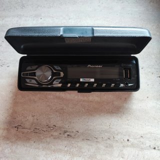 Pioneer DEH-4400BT