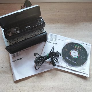 Pioneer DEH-4400BT