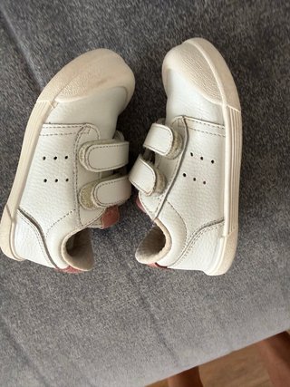 Zapatillas IGOR bebé blancas velcro