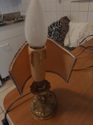 Lampada vintage beige e oro