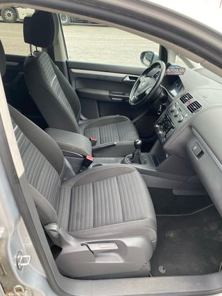 Volkswagen Touran 1.6 TDI 105 CV Diésel | Manual |